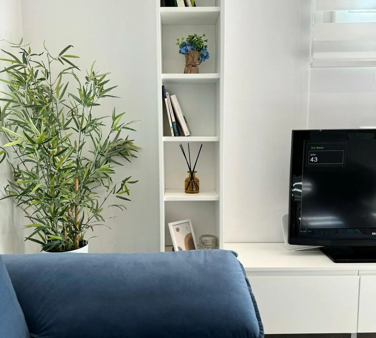 Lovely Blue Home City Center Tirana Apartment